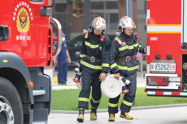 1634628707427057351.jpg 消防演练4.jpg